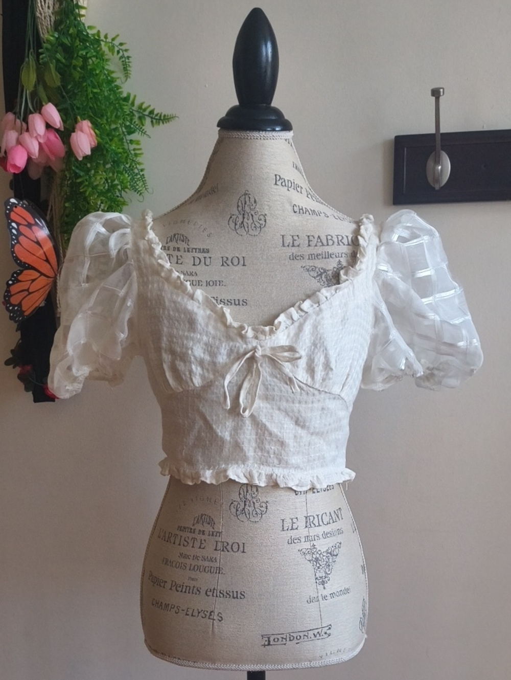 Petite Studio Women’s Ivory Puff-Sleeve Crop Top with Tie Size S